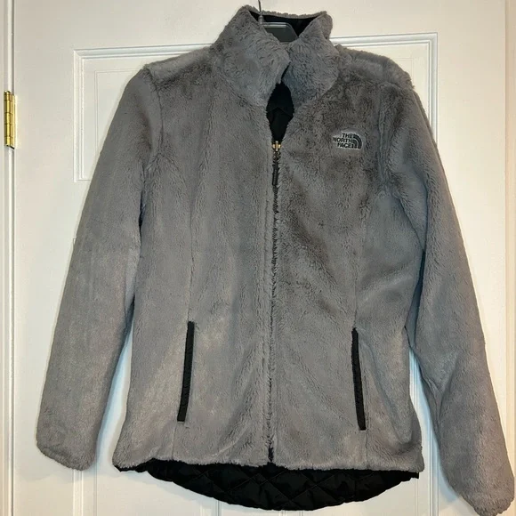 The North Face Women’s Reversible Jacket - Picture 3 of 4